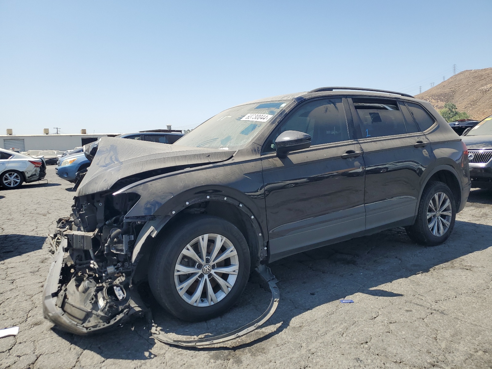 2018 Volkswagen Tiguan S vin: 3VV1B7AX0JM104068