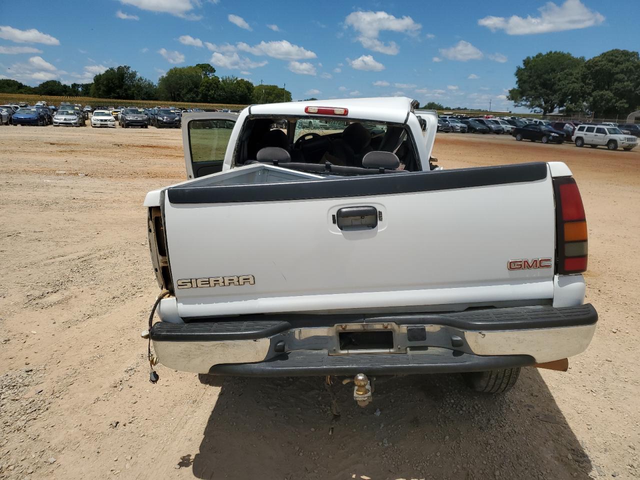 2004 GMC New Sierra C1500 VIN: 2GTEC19V141110101 Lot: 62613194