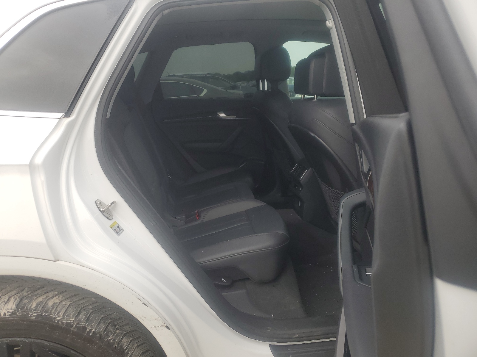 WA1BNAFY1J2067977 2018 Audi Q5 Premium Plus