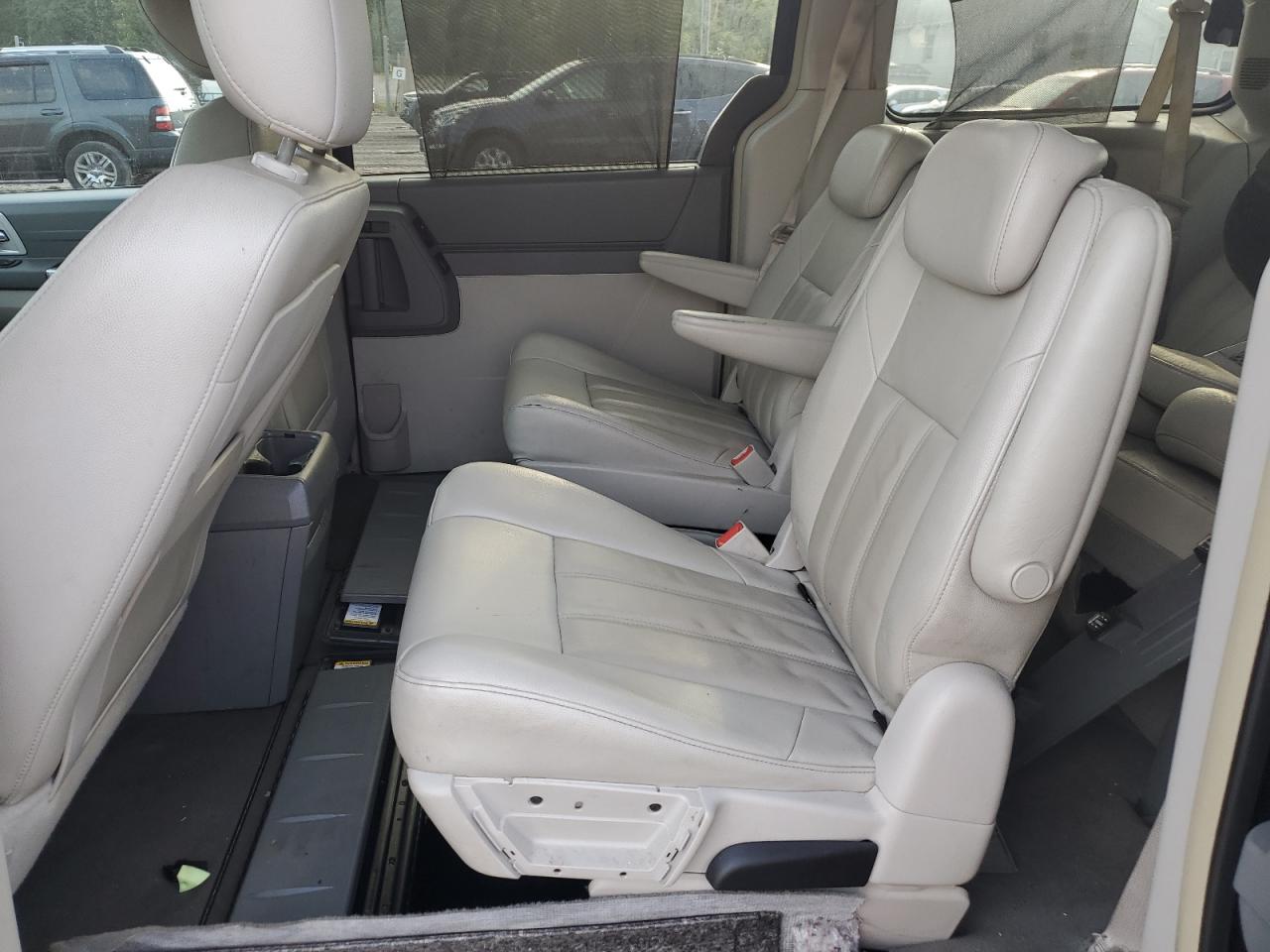 2008 Chrysler Town & Country Touring VIN: 2A8HR54P48R646309 Lot: 63795544