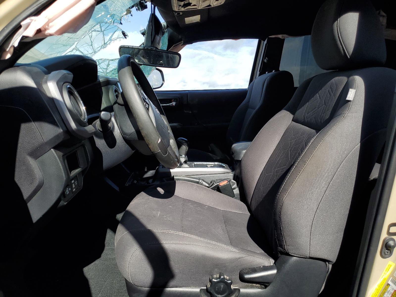 3TMCZ5AN3JM167171 2018 Toyota Tacoma Double Cab