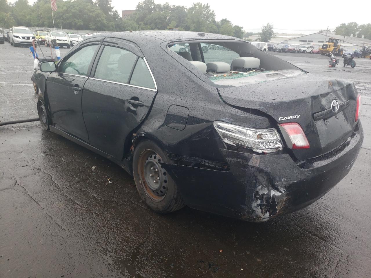 2011 Toyota Camry - Image 2