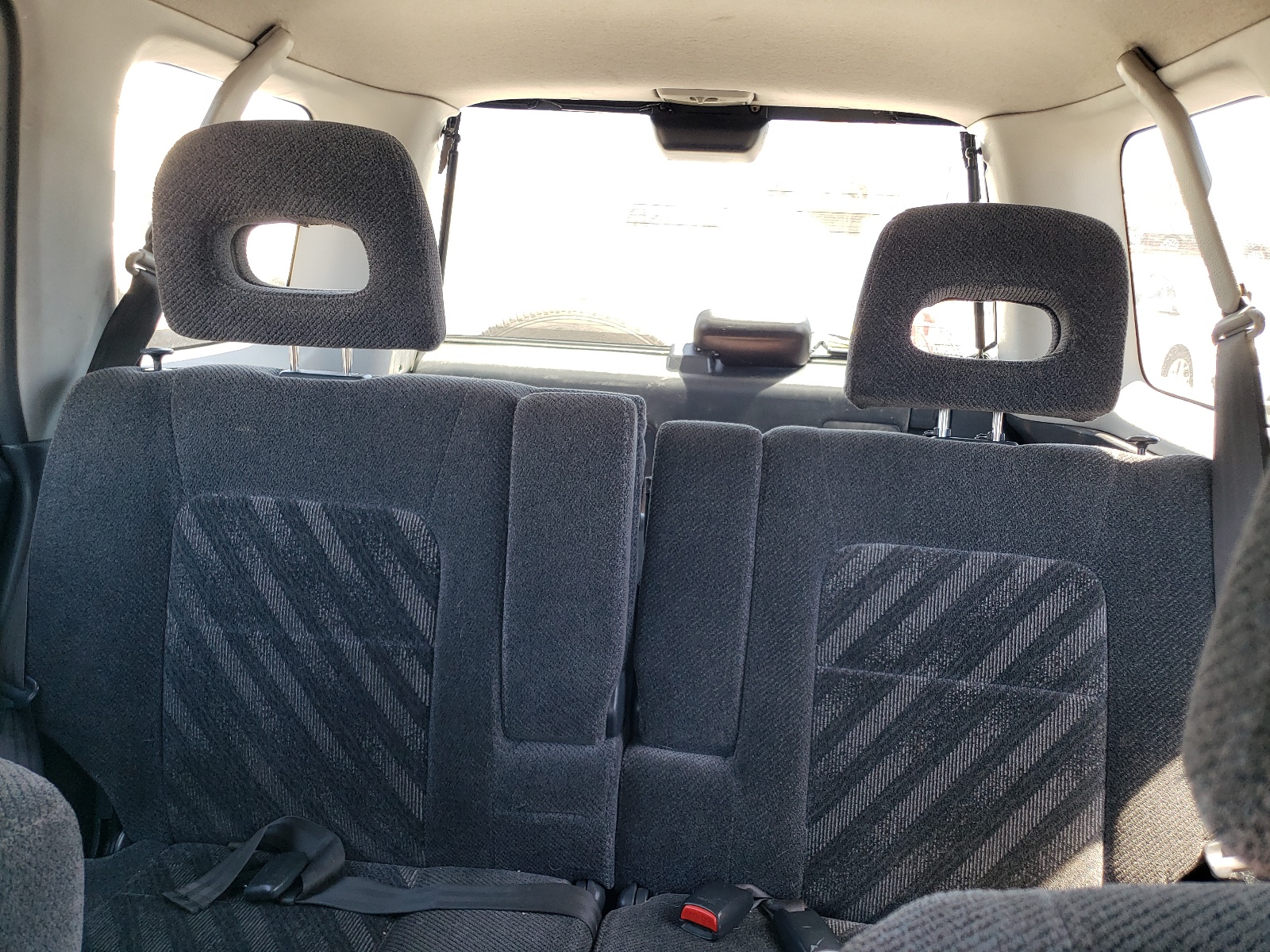 JHLRD1840YS014864 2000 Honda Cr-V Lx