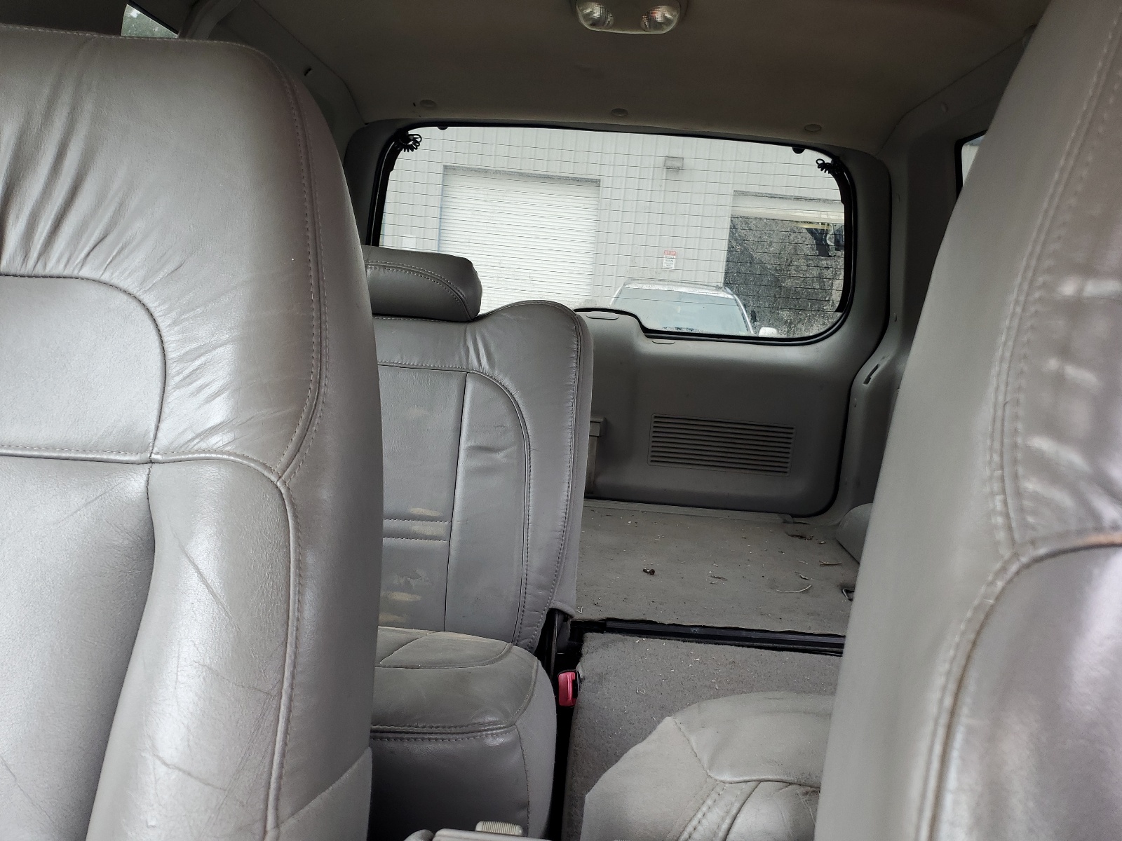 1FMZU24E0XUA39375 1999 Ford Explorer