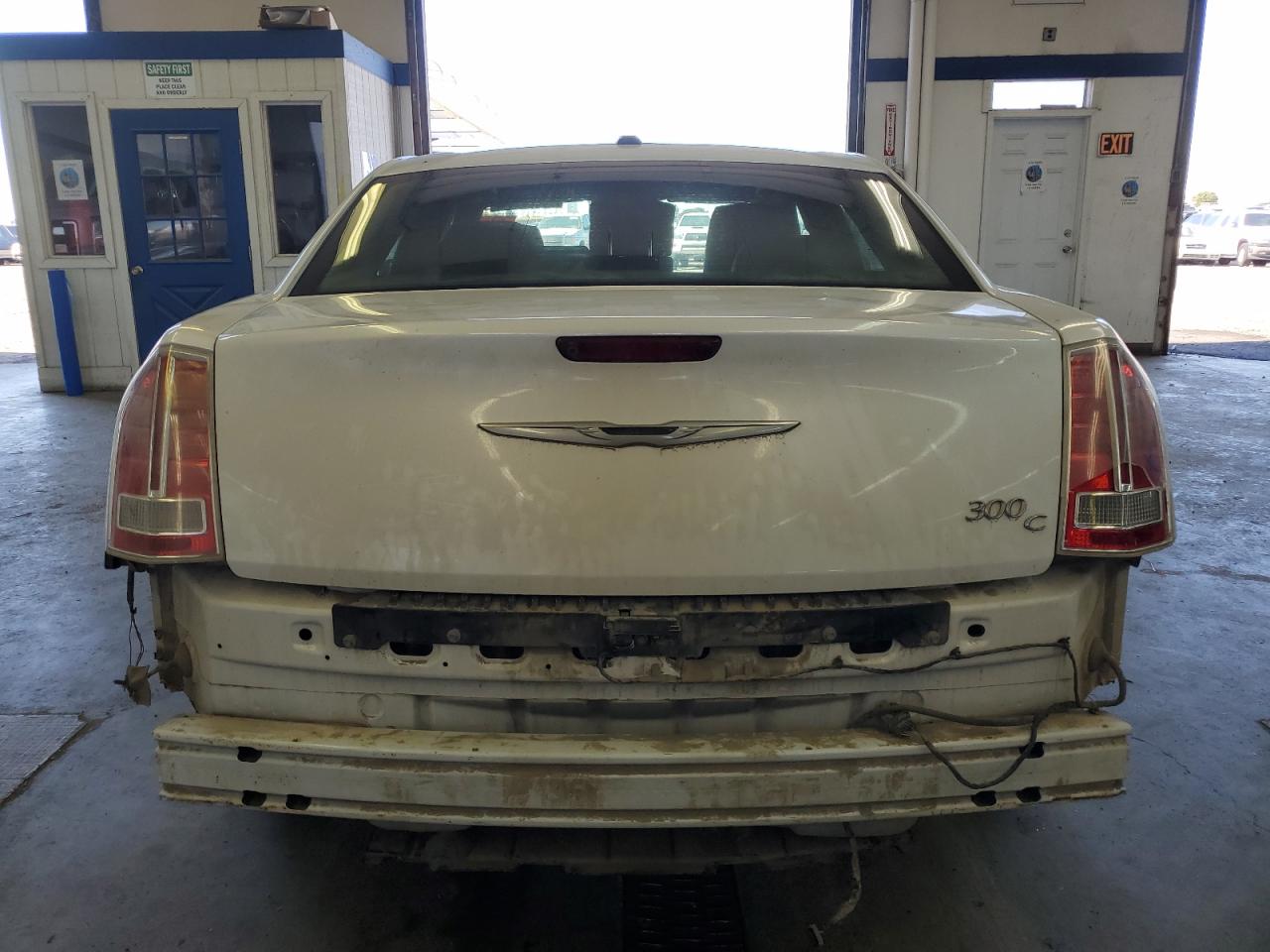 2012 Chrysler 300C VIN: 2C3CCAET2CH147146 Lot: 65539264