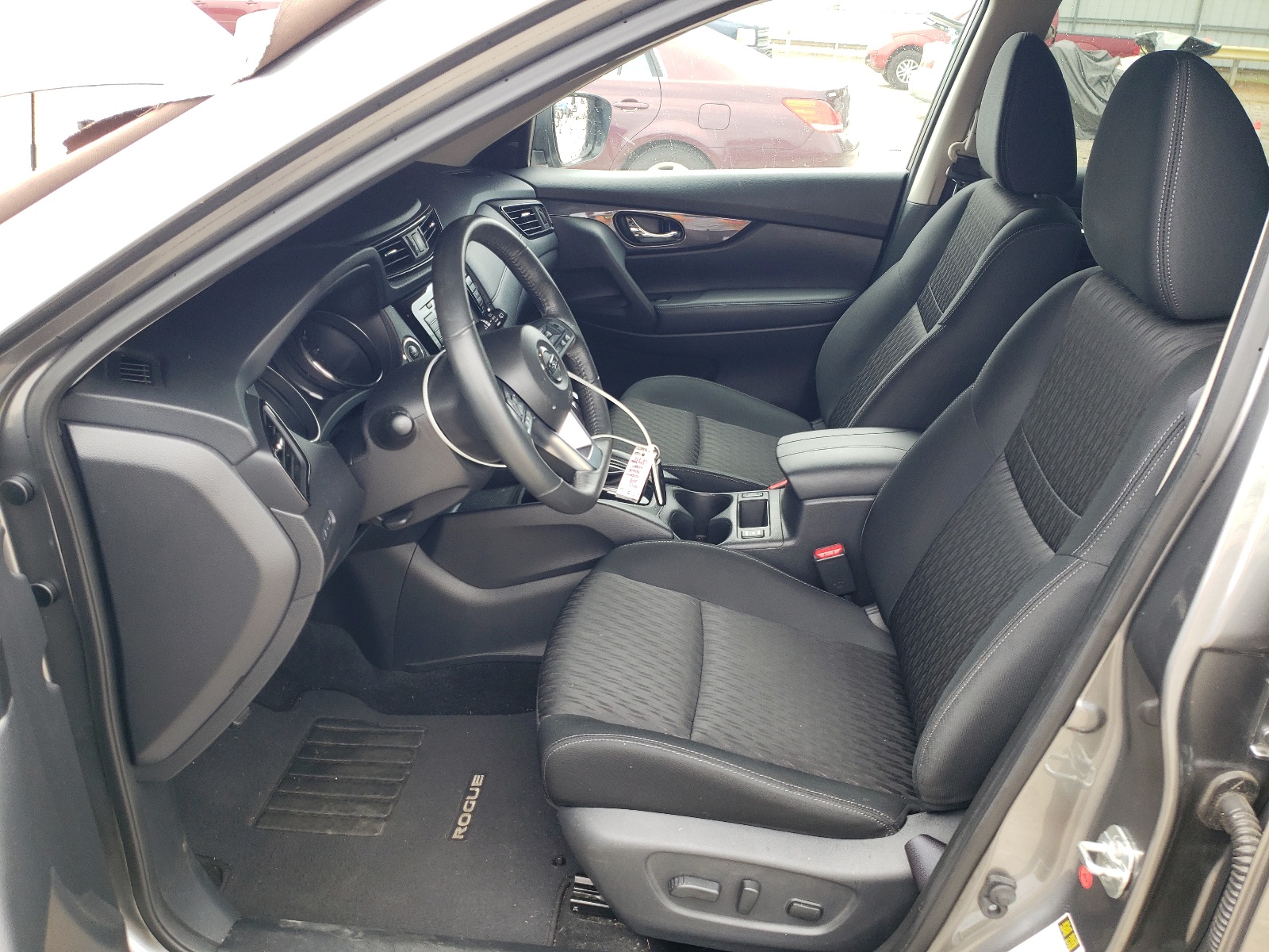 KNMAT2MV8JP531372 2018 Nissan Rogue S