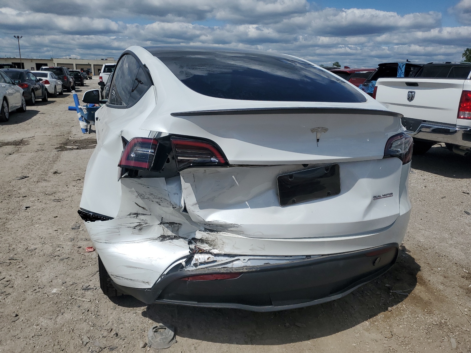 7SAYGDEFXPF659544 2023 Tesla Model Y