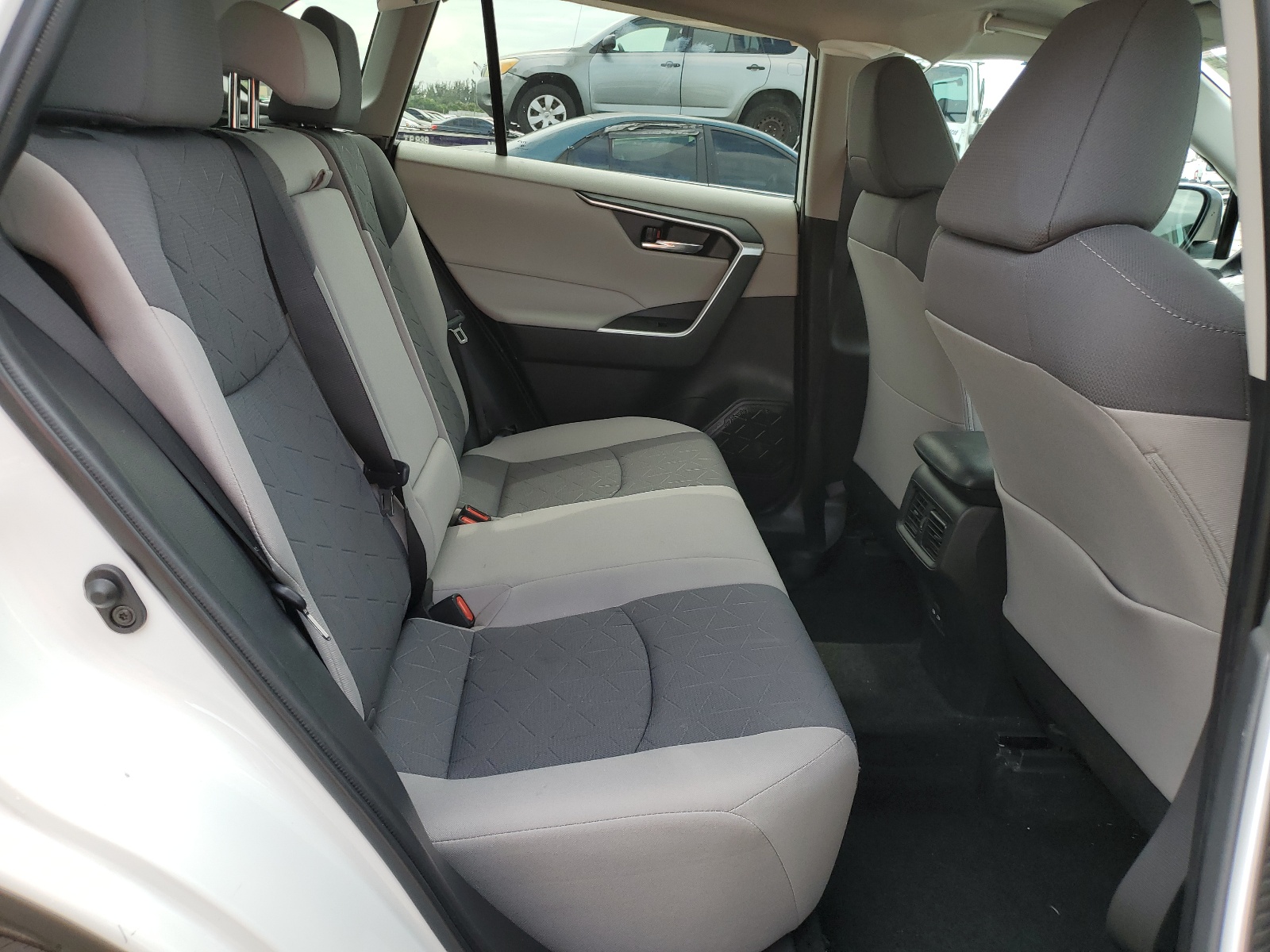 2T3W1RFV0NW219591 2022 Toyota Rav4 Xle