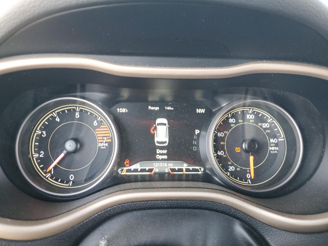 2017 Jeep Cherokee Limited VIN: 1C4PJLDBXHW517646 Lot: 63323174