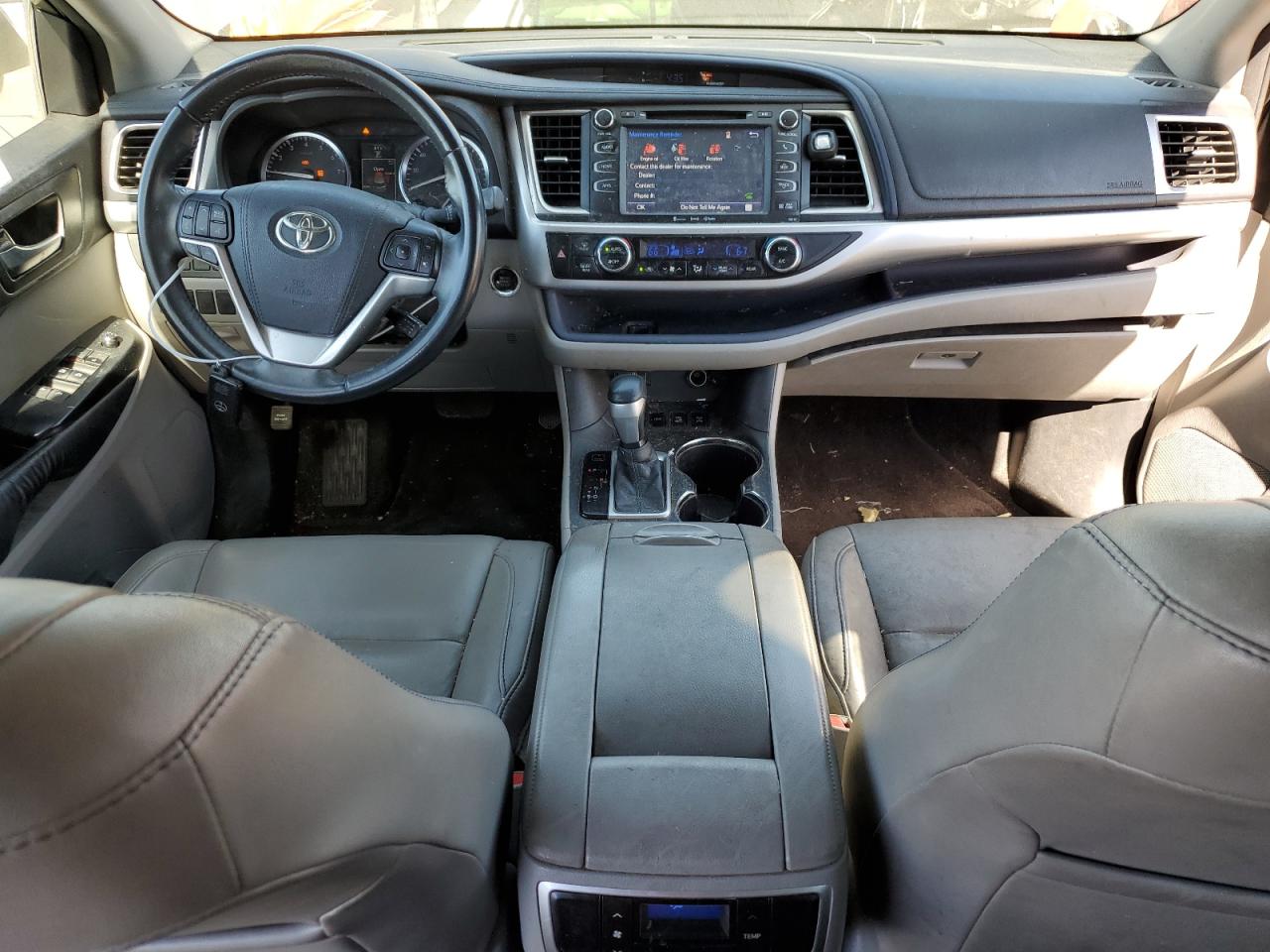 2016 Toyota Highlander Xle VIN: 5TDJKRFH8GS251811 Lot: 62956074