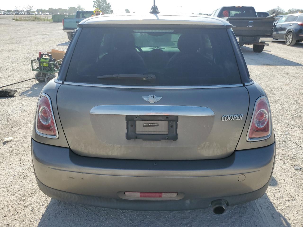 2011 Mini Cooper VIN: WMWSU3C55BT251875 Lot: 62998724