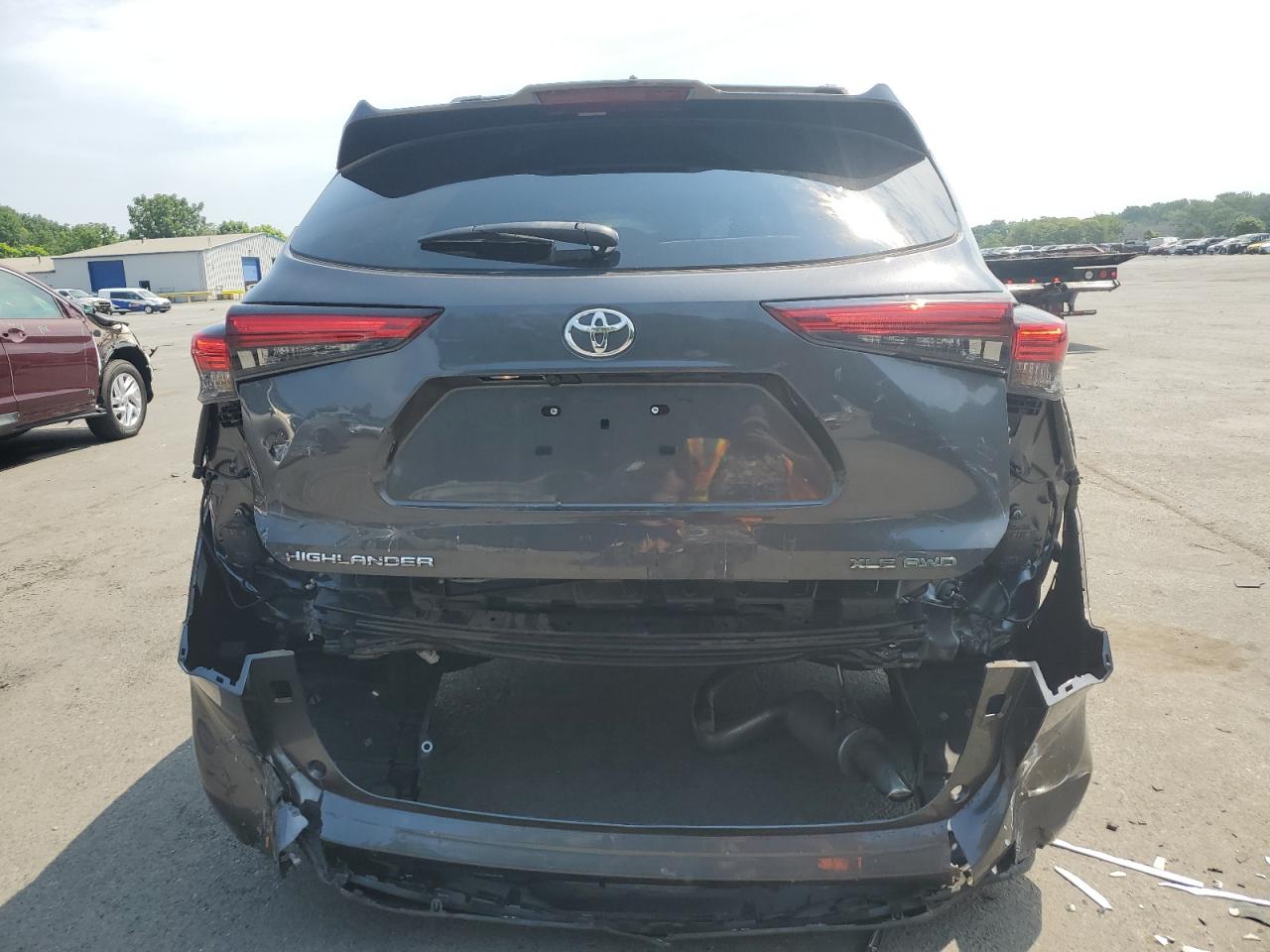 2022 Toyota Highlander Xle VIN: 5TDGZRBHXNS196741 Lot: 62867324