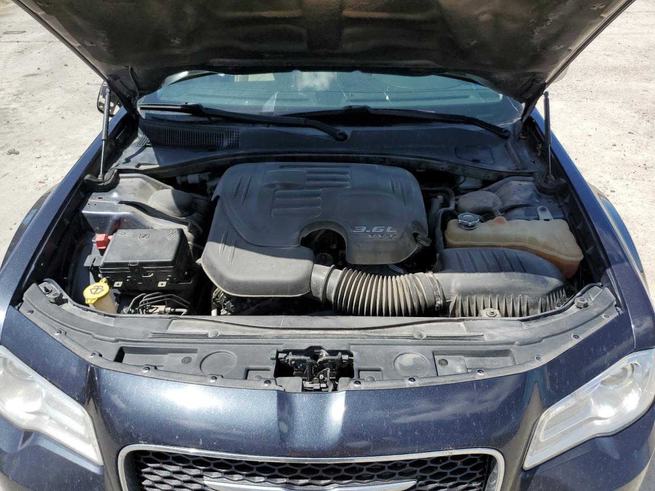 2018 Chrysler 300 Limited VIN: 2C3CCAEG3JH126886 Lot: 65114114