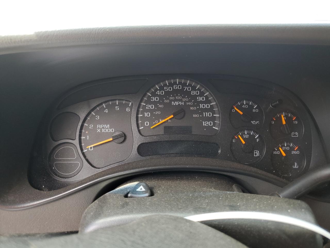 2005 Chevrolet Tahoe K1500 VIN: 1GNEK13T25R151413 Lot: 65686304