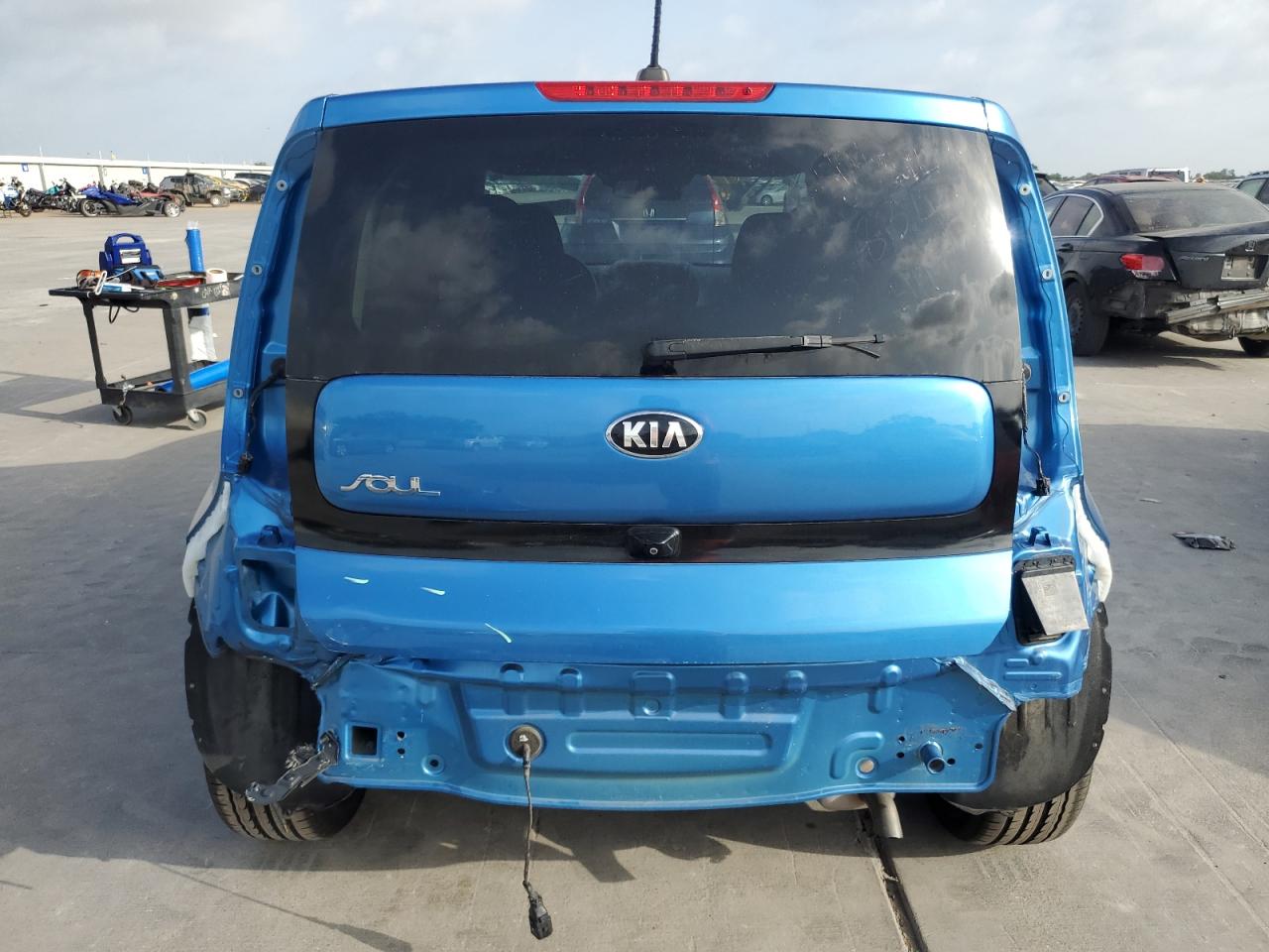 KNDJP3A5XK7647611 2019 Kia Soul +