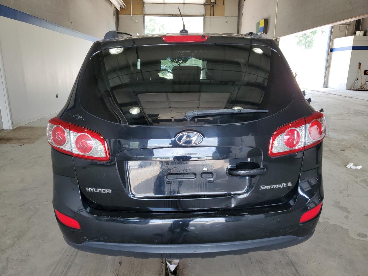 2010 Hyundai Santa Fe Gls VIN: 5NMSG3AB2AH388131 Lot: 64986874