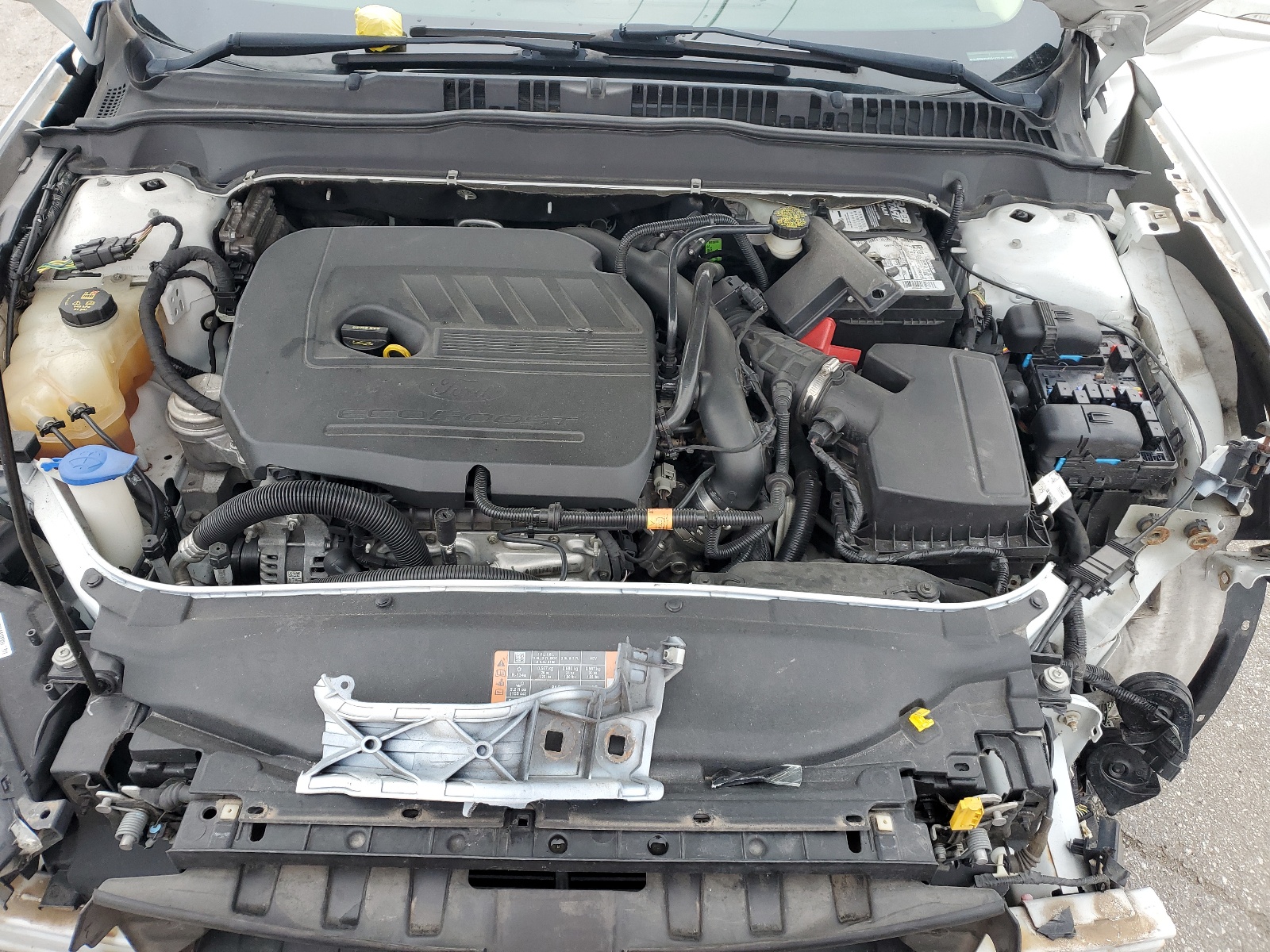 3FA6P0HD2GR177310 2016 Ford Fusion Se