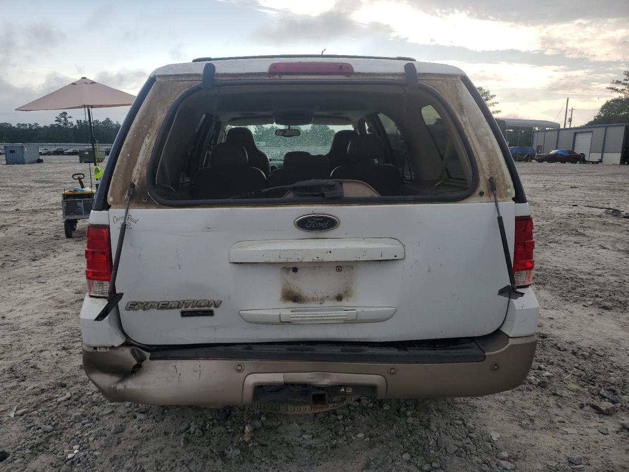 1FMFU17L54LB31218 2004 Ford Expedition Eddie Bauer