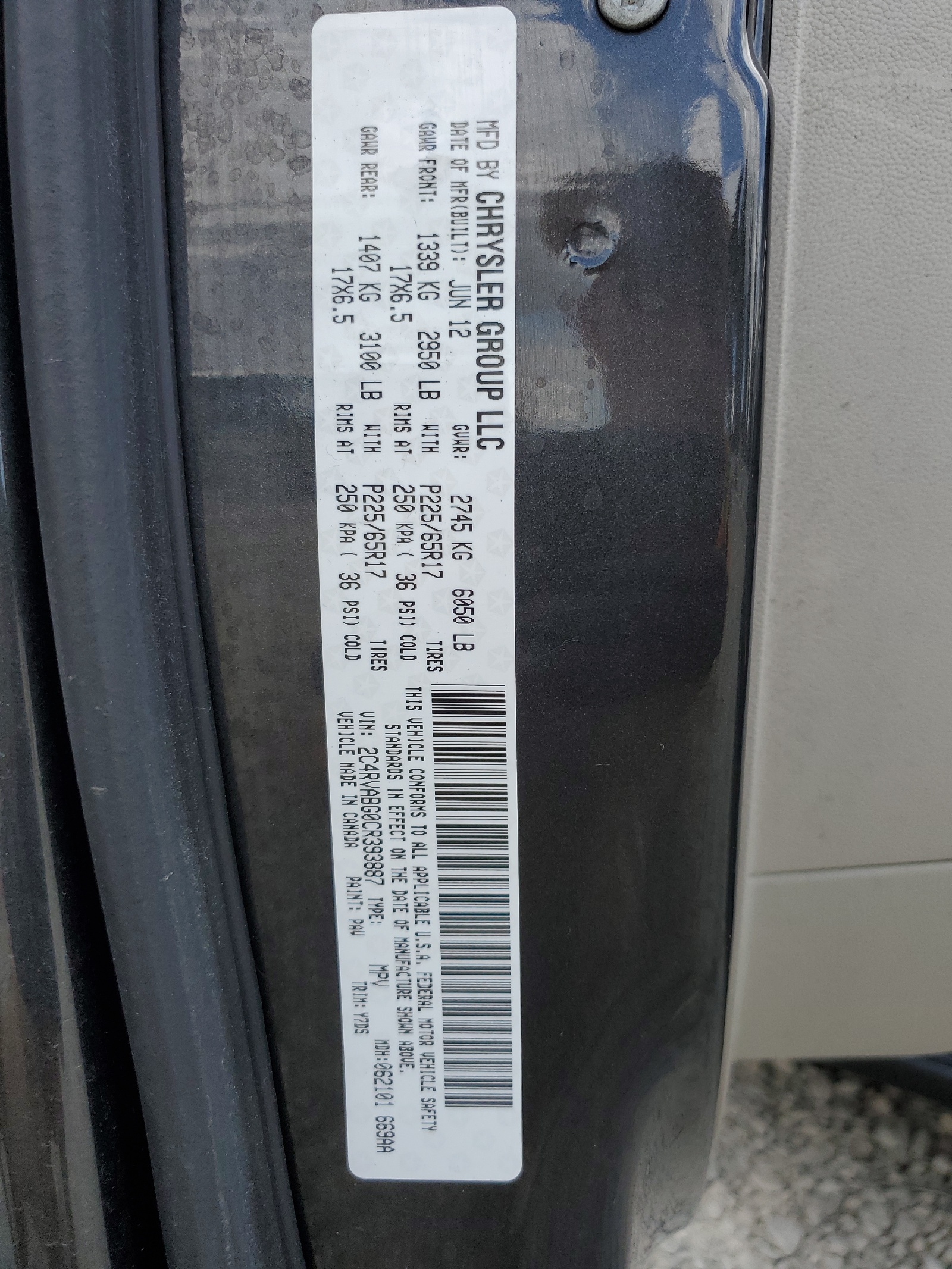 2C4RVABG0CR393887 2012 Volkswagen Routan Se