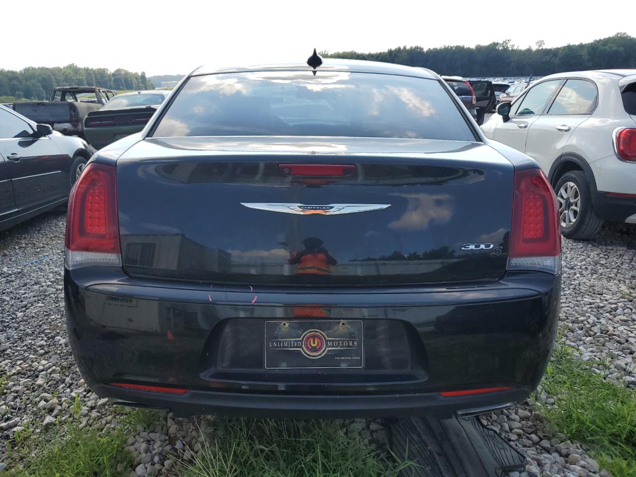 2C3CCABG3GH351189 2016 Chrysler 300 S