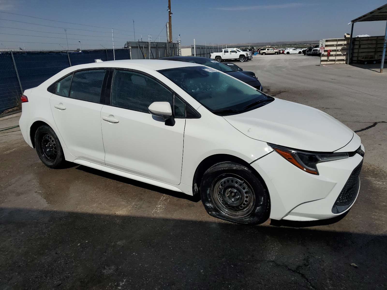 2022 Toyota Corolla Le vin: 5YFEPMAE1NP341181