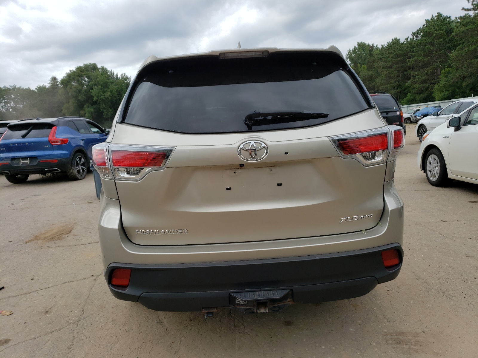 5TDJKRFHXFS187155 2015 Toyota Highlander Xle