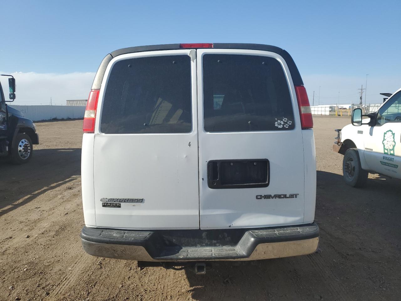 2006 Chevrolet Express G3500 VIN: 1GAHG35U761132454 Lot: 63601604