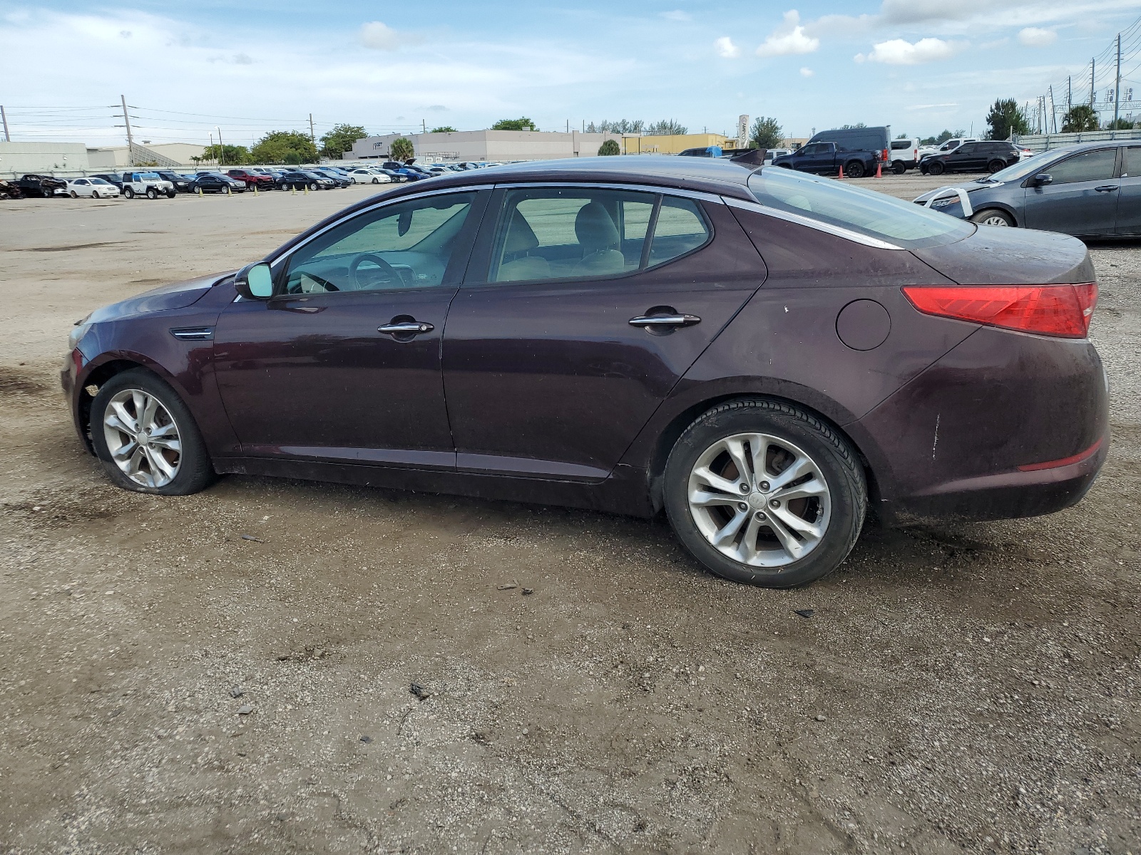 2013 Kia Optima Lx vin: 5XXGM4A74DG183347