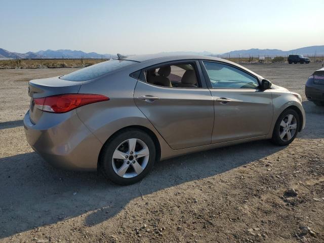  HYUNDAI ELANTRA 2013 Srebrny