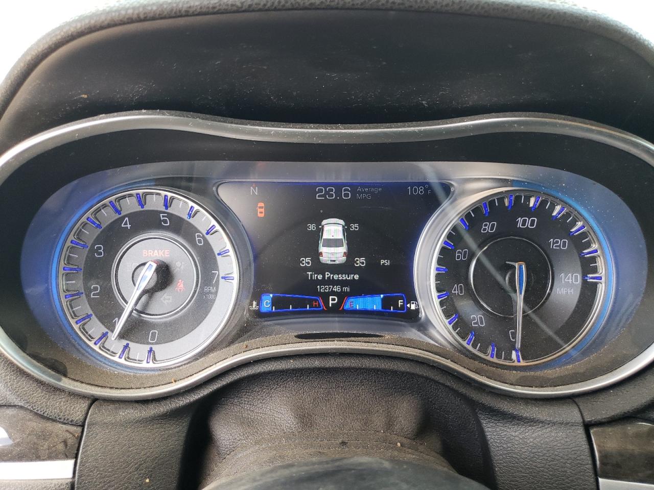 2019 Chrysler 300 Limited VIN: 2C3CCAKGXKH578128 Lot: 63134004