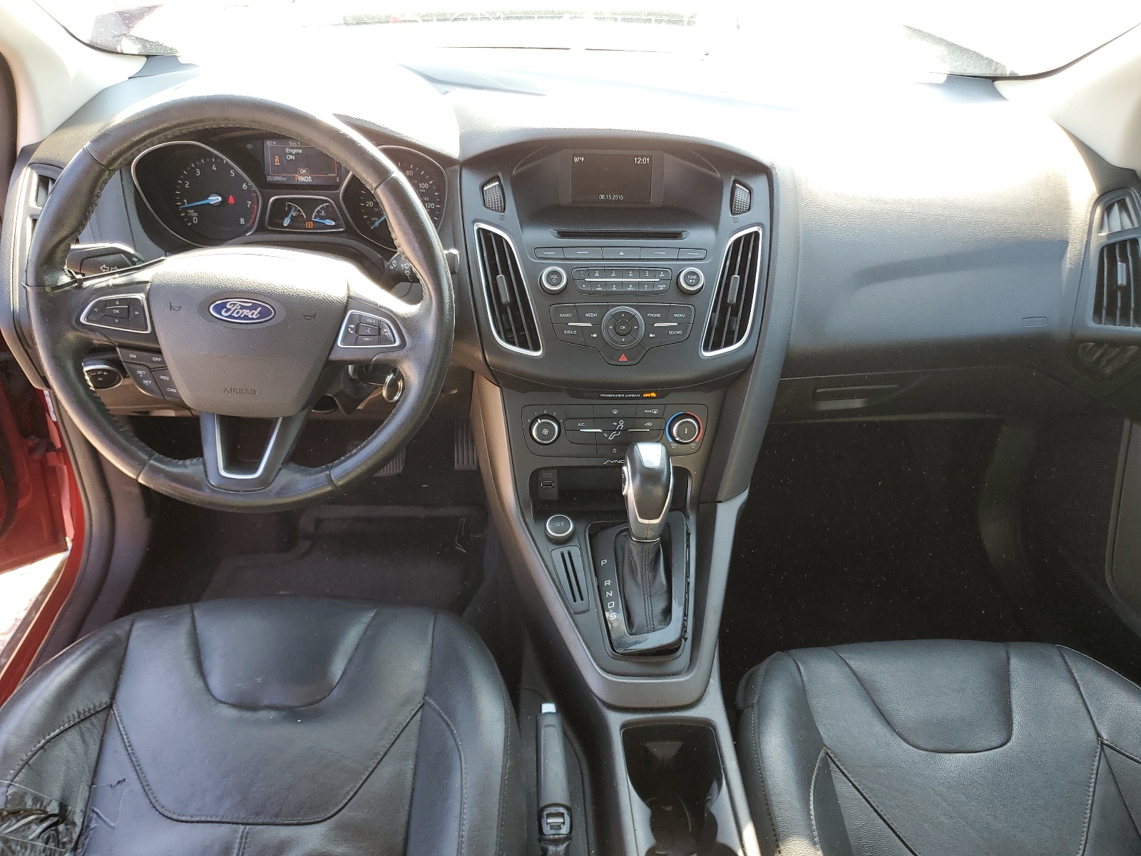 2015 Ford Focus Se vin: 1FADP3F26FL334330