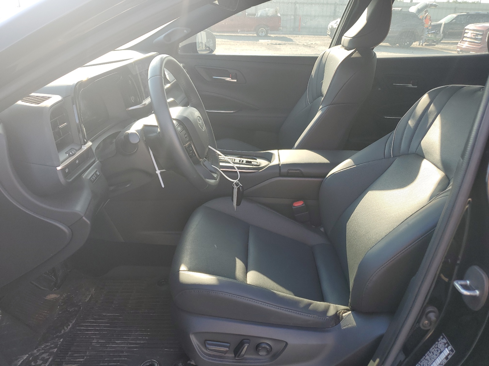 JTDAAAAF8P3006941 2023 Toyota Crown Xle