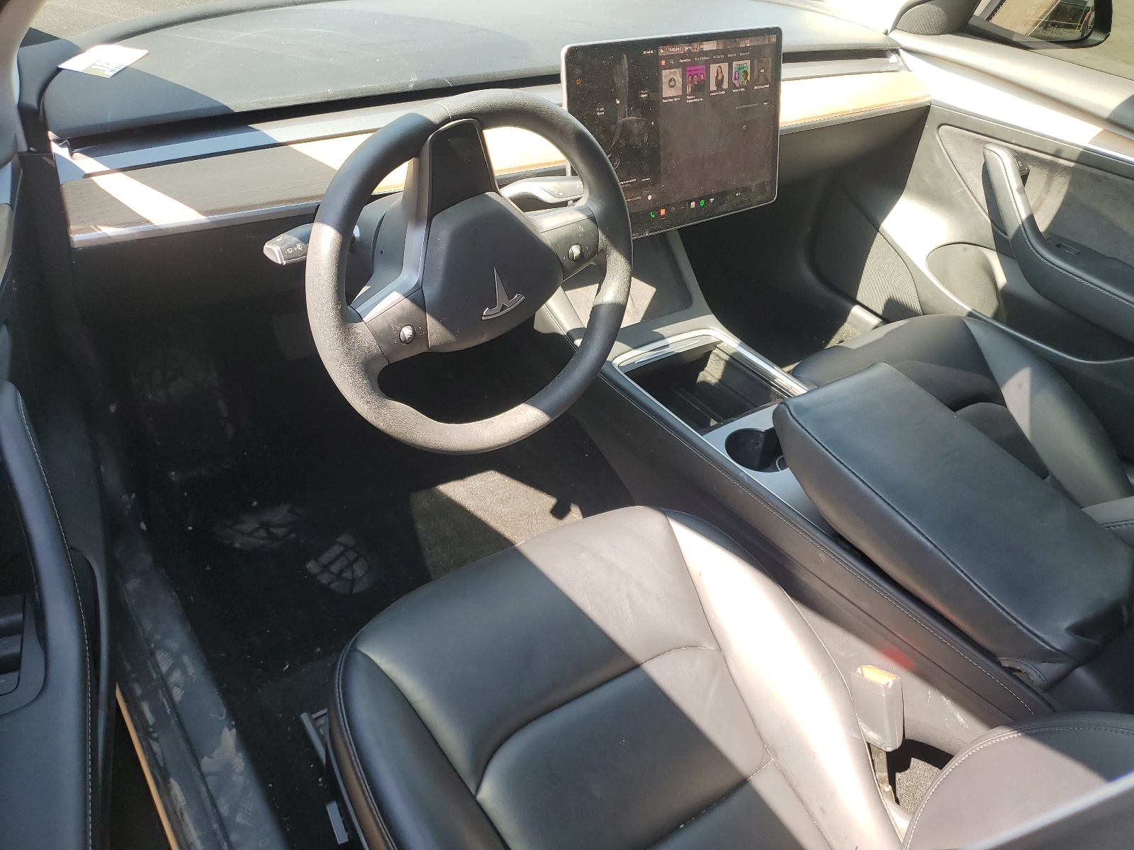 5YJ3E1EA9NF101231 2022 Tesla Model 3