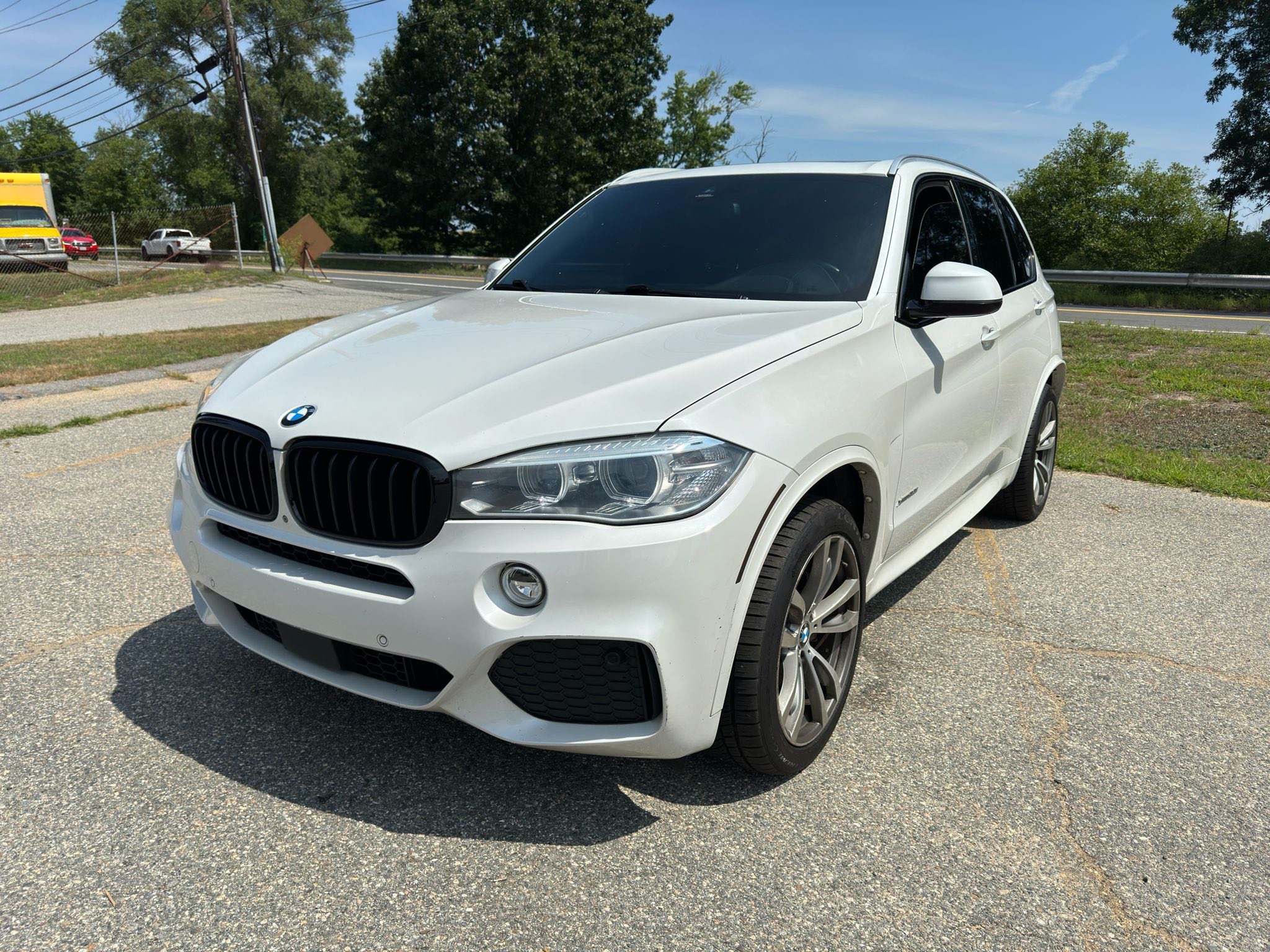 2016 BMW X5 xDrive50I vin: 5UXKR6C56G0J81705