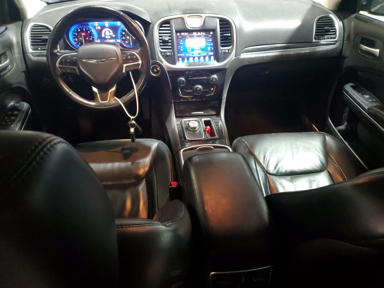 2016 Chrysler 300 Limited VIN: 2C3CCARG1GH208604 Lot: 65521604