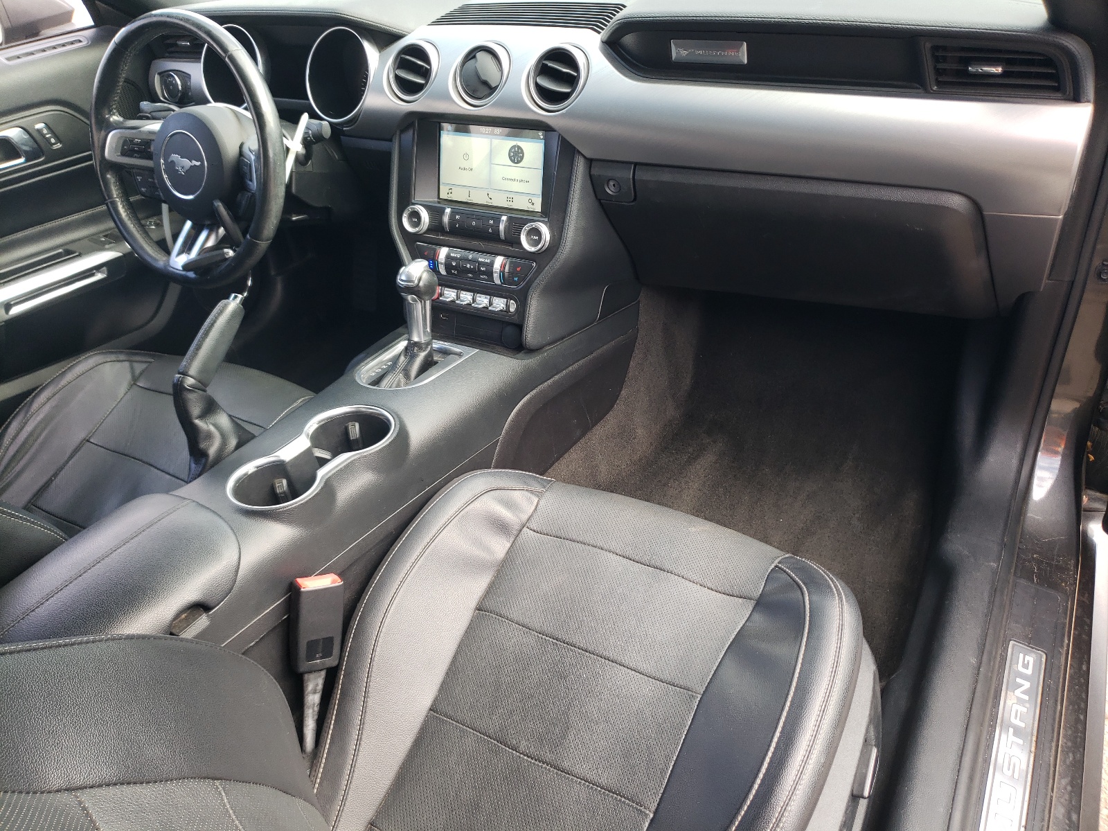 1FATP8UH7J5177436 2018 Ford Mustang