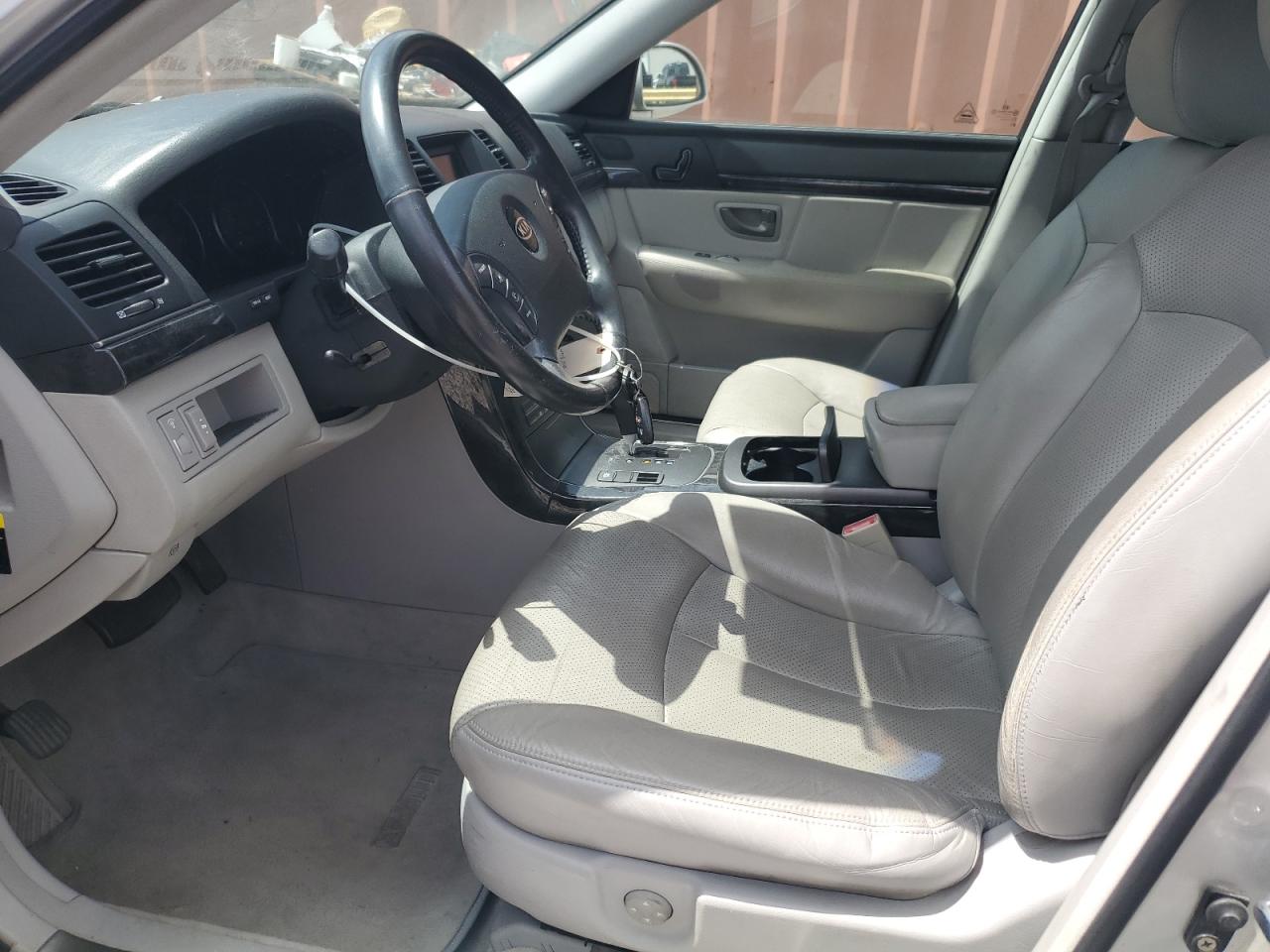 2007 Kia Amanti VIN: KNALD125675137597 Lot: 65029414
