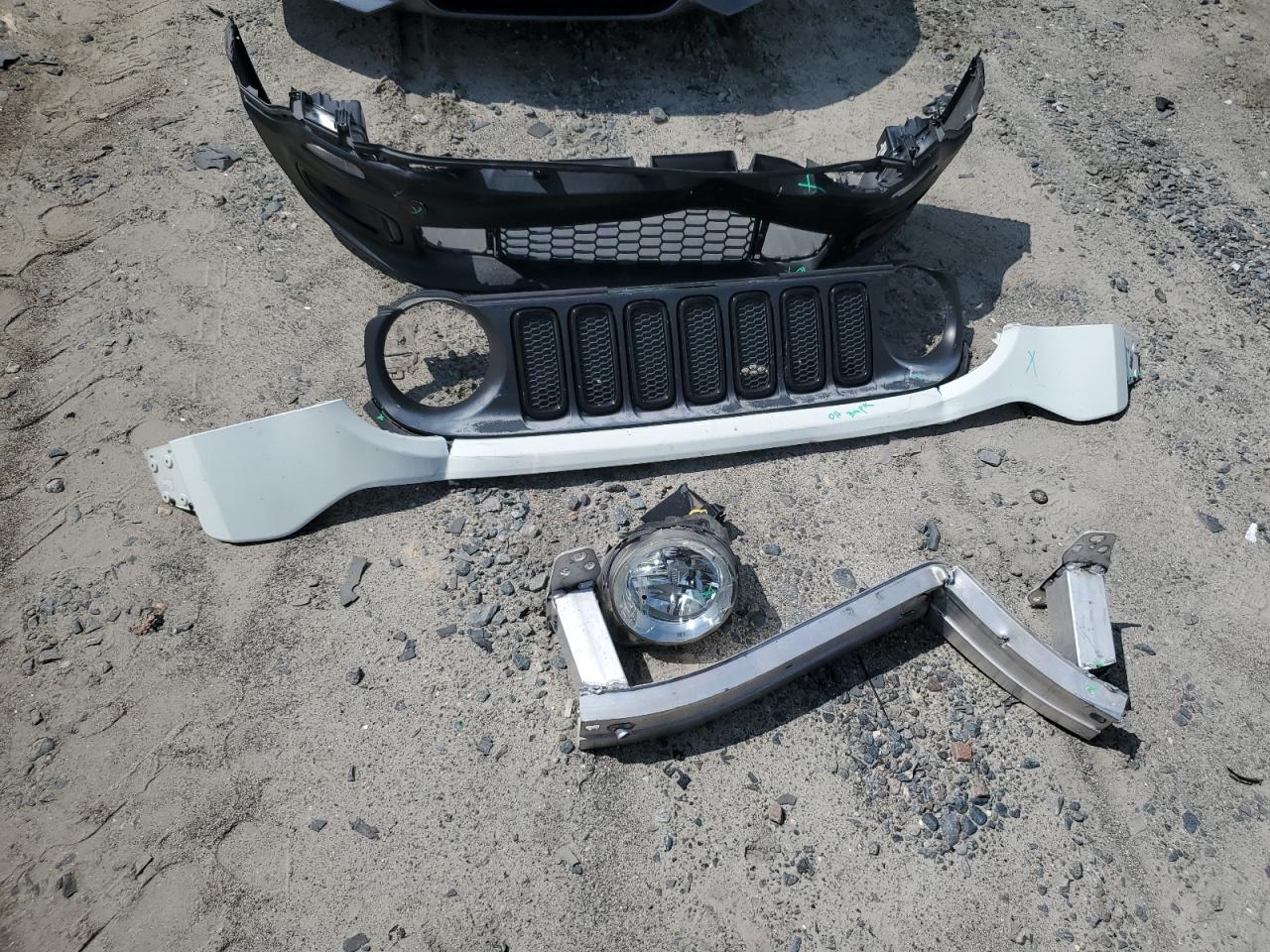 2017 Jeep Renegade Latitude VIN: ZACCJBBB5HPF03680 Lot: 64261574