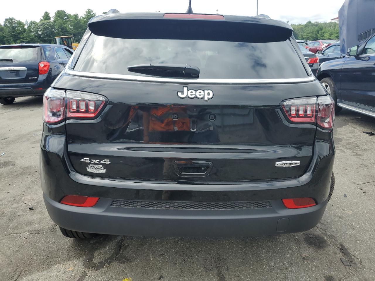 3C4NJDFN9RT154011 2024 Jeep Compass Latitude Lux