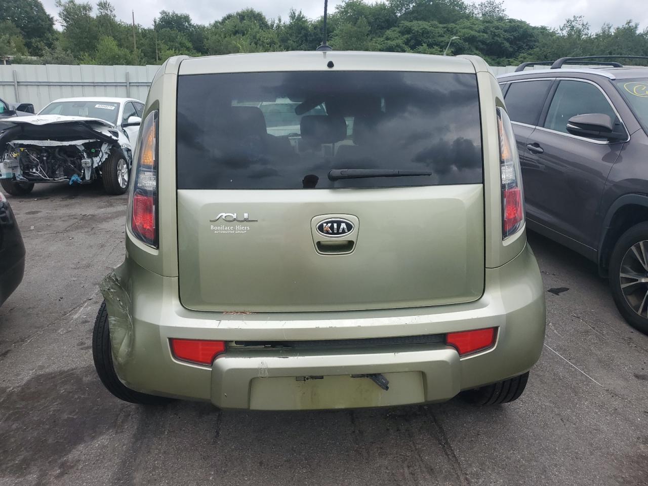 2011 Kia Soul + VIN: KNDJT2A29B7257207 Lot: 64055204