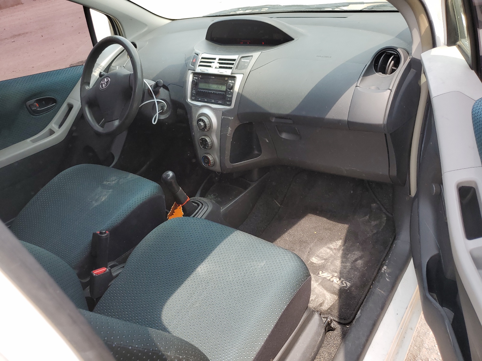 JTDJT923485146567 2008 Toyota Yaris