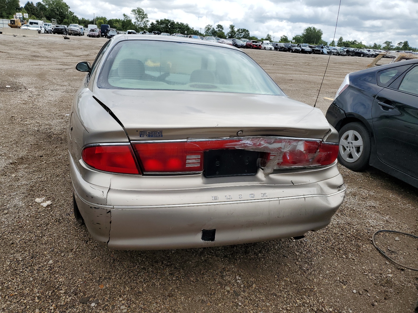 2G4WY52M4W1417565 1998 Buick Century Limited