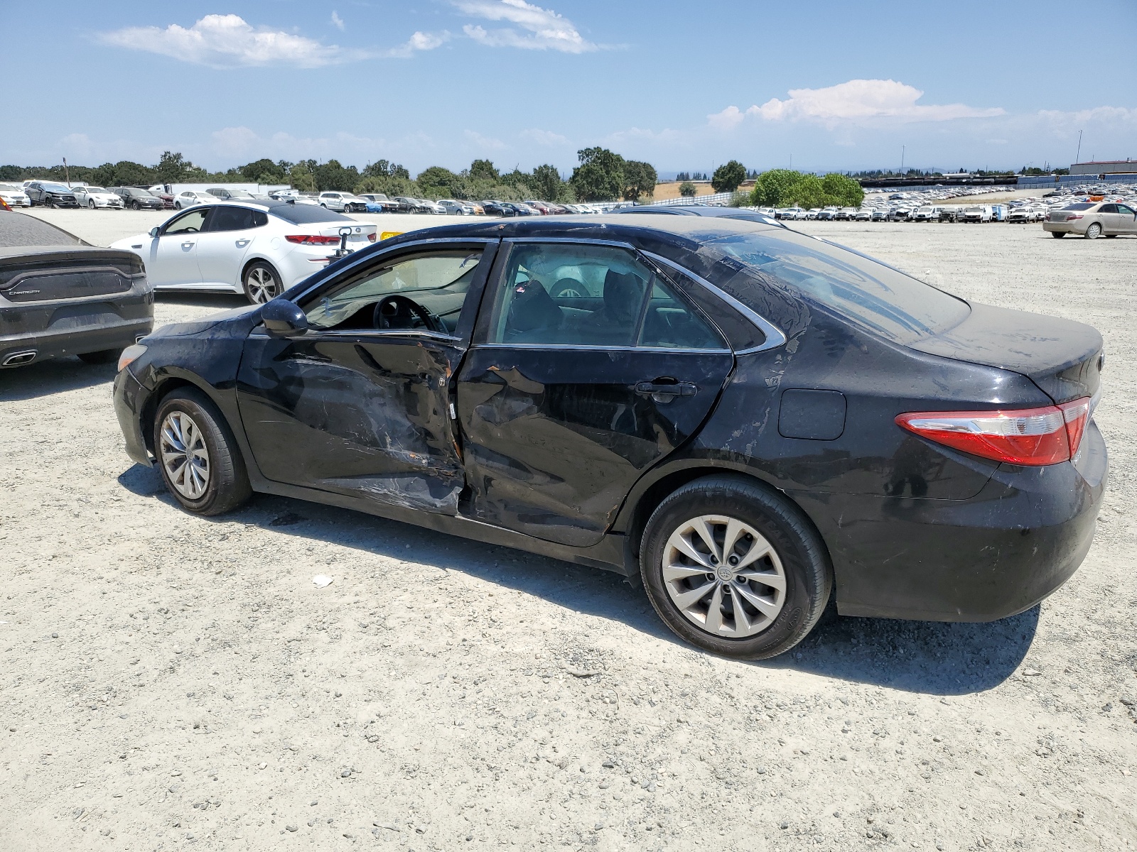 2017 Toyota Camry Le vin: 4T1BF1FK6HU733322