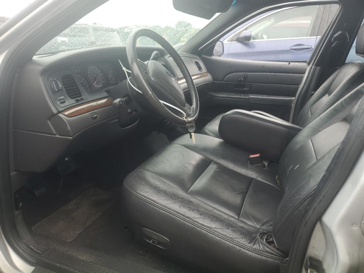 2003 Ford Crown Victoria Lx VIN: 2FAFP74WX3X136760 Lot: 64161444