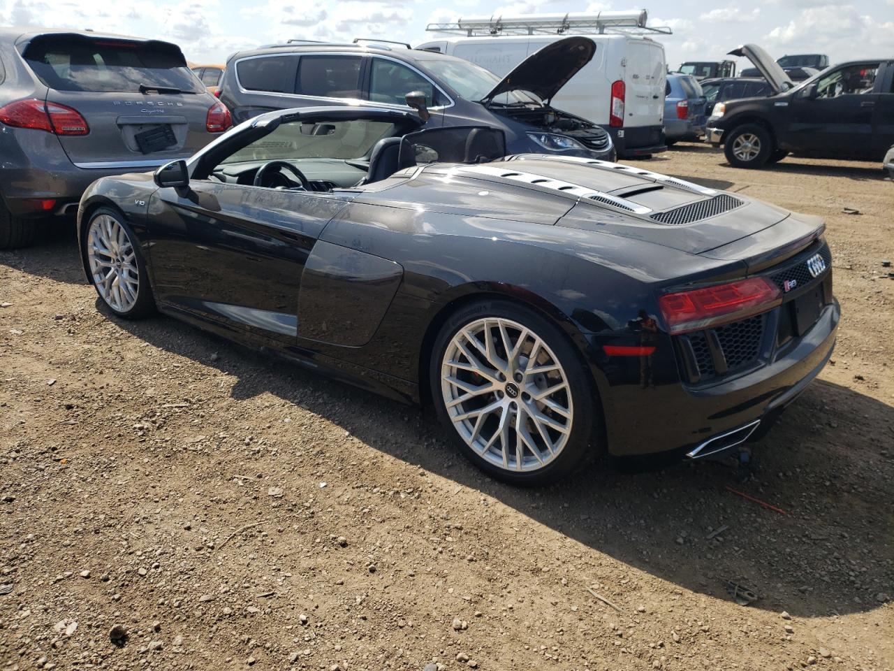2017 Audi R8 Spyder VIN: WUAVACFX2H7904625 Lot: 64393874