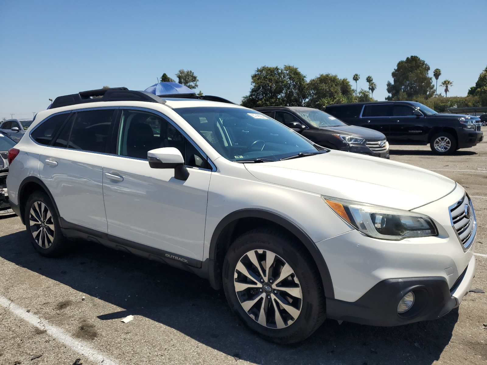 2016 Subaru Outback 3.6R Limited vin: 4S4BSENC9G3253213