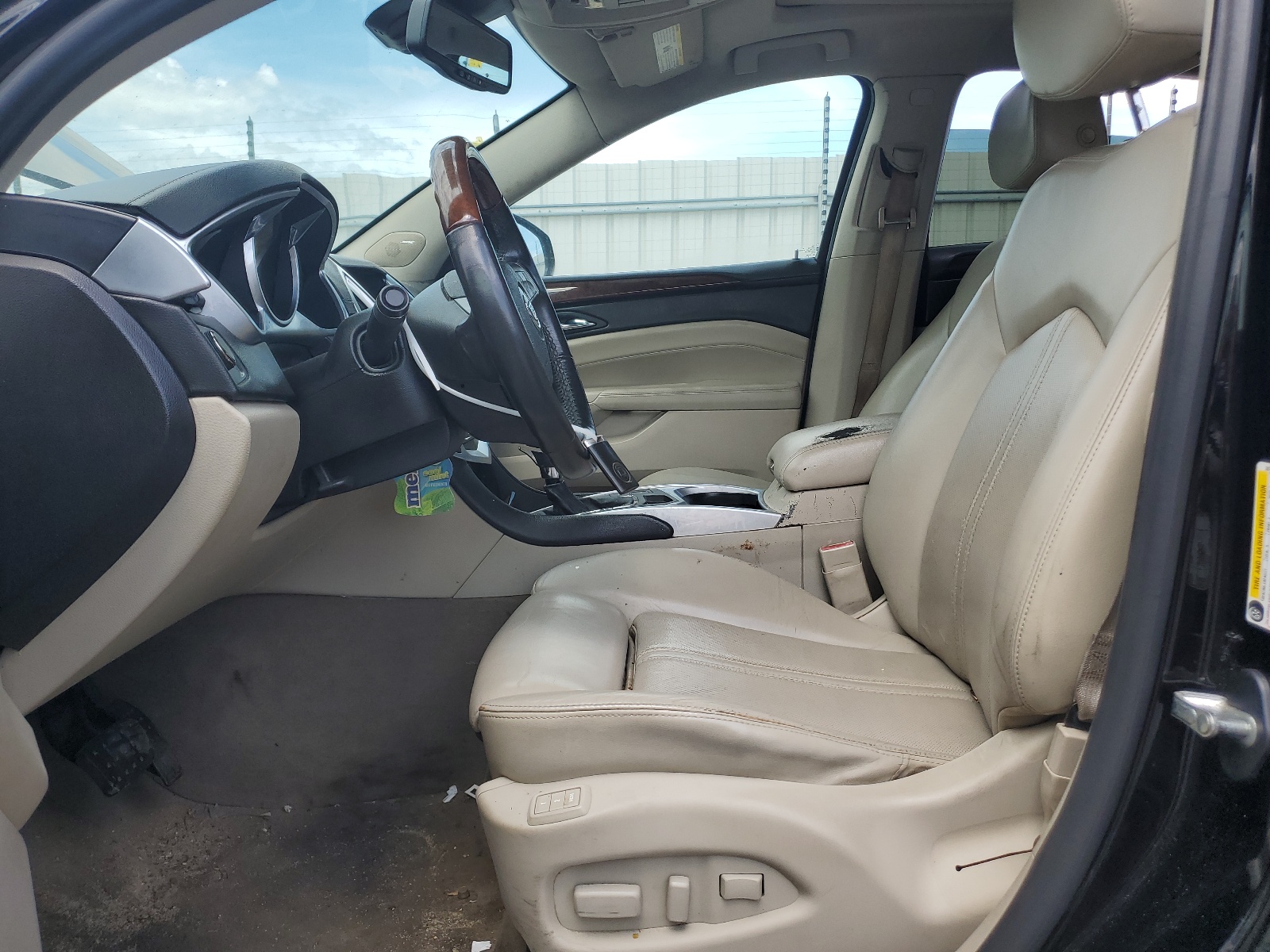 3GYFNAEY3BS585341 2011 Cadillac Srx Luxury Collection