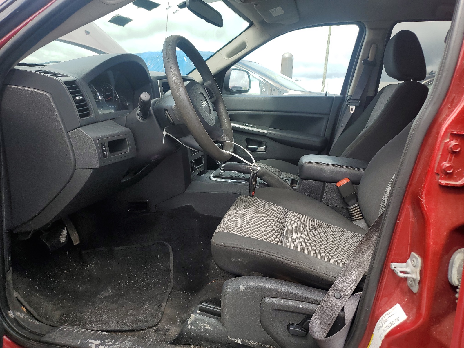 1J8GR48K69C550938 2009 Jeep Grand Cherokee Laredo