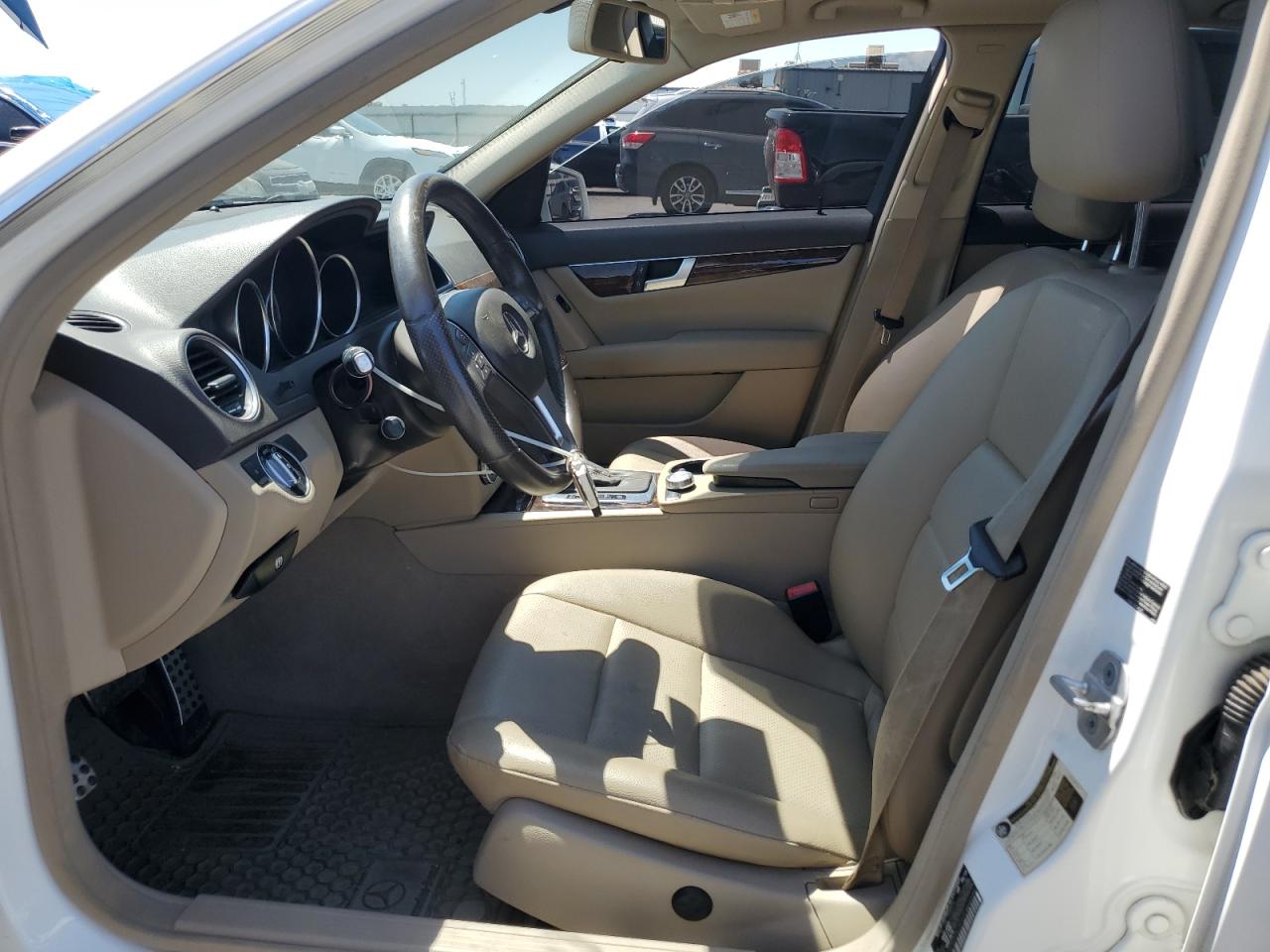 2013 Mercedes-Benz C 250 VIN: WDDGF4HB9DR299456 Lot: 64898874