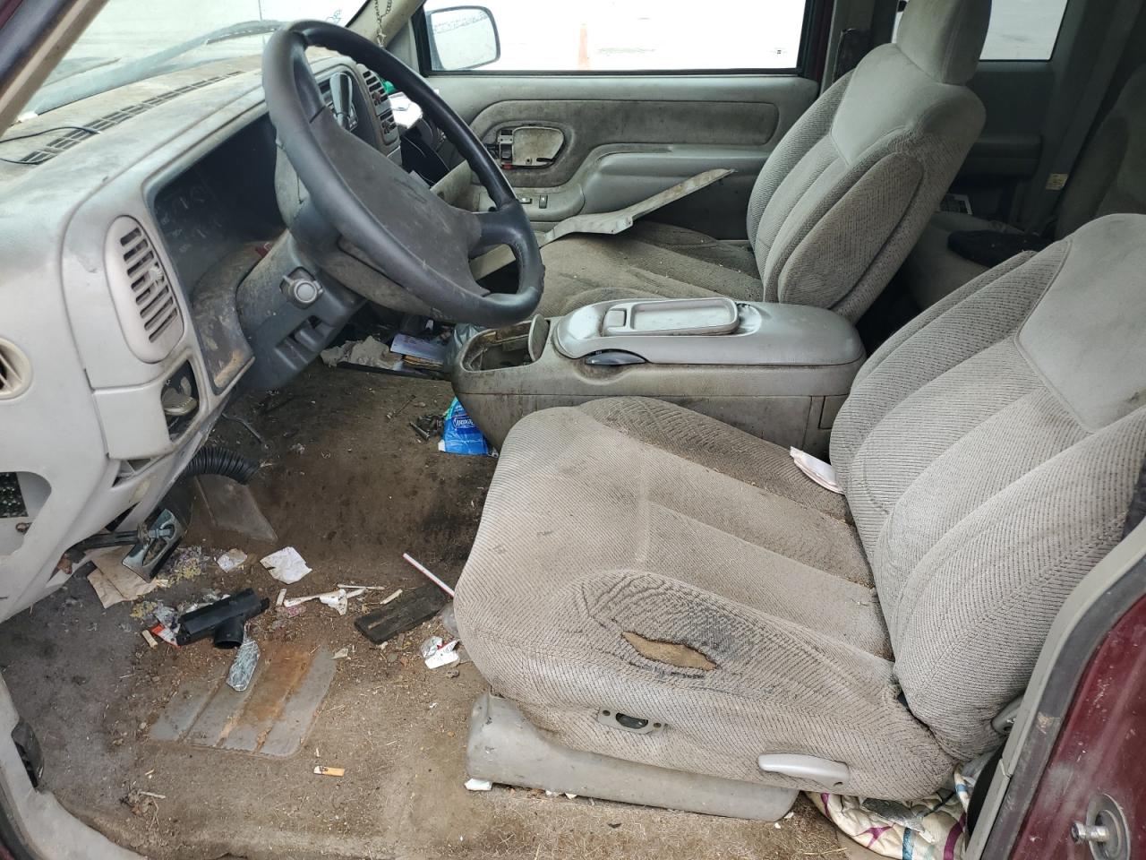 1996 Chevrolet Gmt-400 C2500 VIN: 2GCFC29RXT1161818 Lot: 63450804